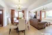 Casa cu suflet si gradina spectaculoasa 