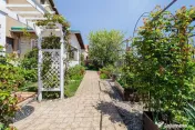 Casa cu suflet si gradina spectaculoasa 