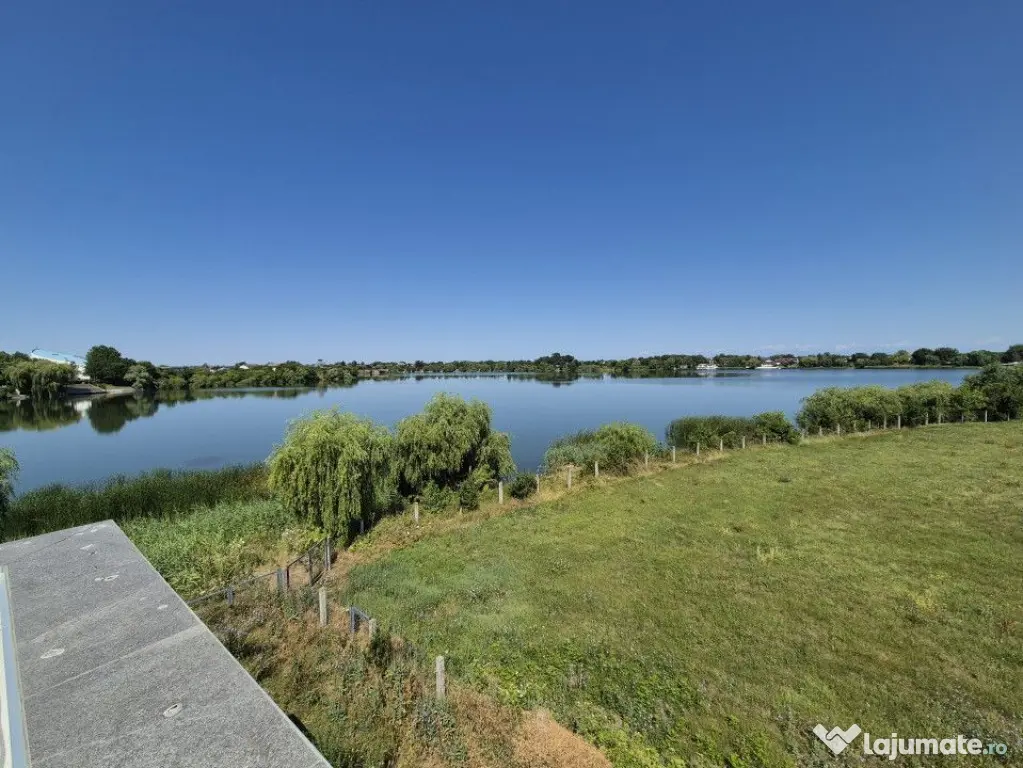 Priveliste spre lac!