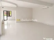 DE INCHIRIAT - renovat - parter si etajul 1 - stradal