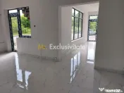 DE INCHIRIAT - renovat - parter si etajul 1 - stradal