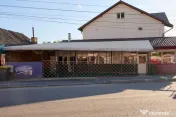 Spațiu comercial de închiriat Valea Mare/Ștefănești ... 