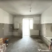 Apartament 3 camere — Zonă Centrală Bulevardul Mihai Emi 
