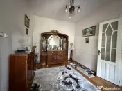 Casa 3 camere ,72 mp, zona Titulescu 