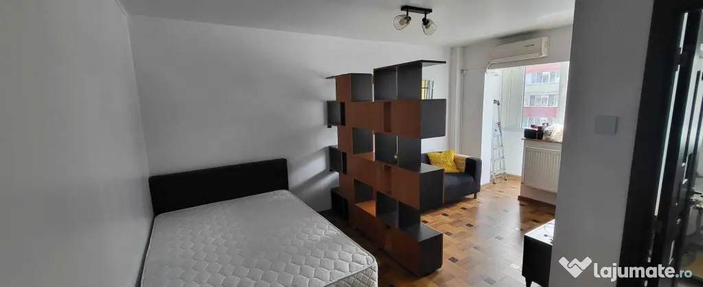 Tineretului timpuri noi piscului etaj 8
