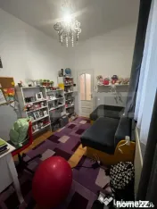 Apartament cu 3 camere de vânzare – Parter, zona Piața A 