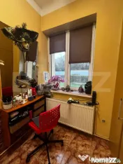 Apartament cu 3 camere de vânzare – Parter, zona Piața A 