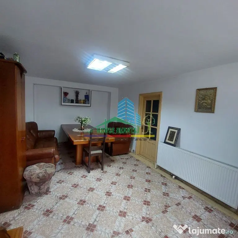 Teren si cladiri Vanatori (Stone Park-Hora Miresei)