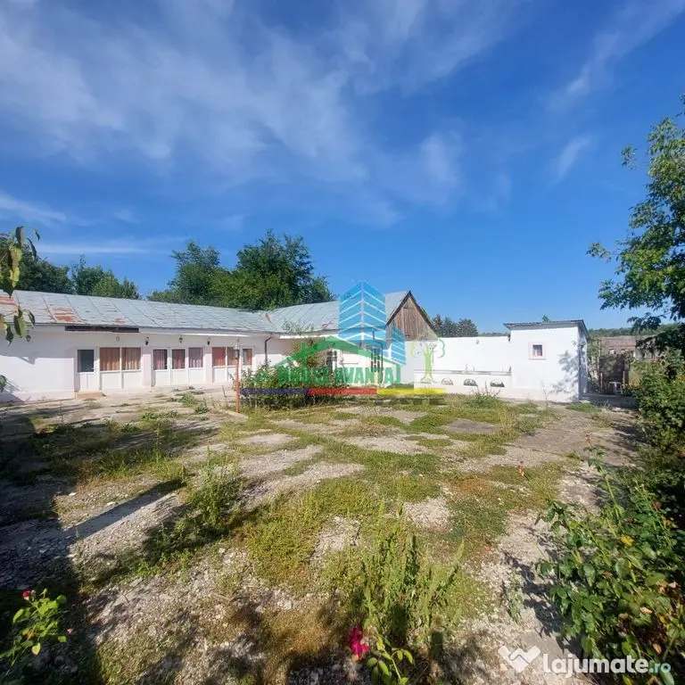 Teren si cladiri Vanatori (Stone Park-Hora Miresei)