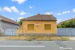 Casă de vânzare în zona Gai cu teren de 1.480 mp