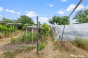 Casă de vânzare în zona Gai cu teren de 1.480 mp 