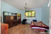 Casă de vânzare în zona Gai cu teren de 1.480 mp 