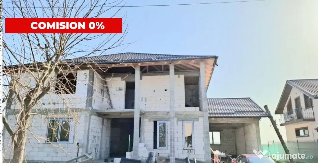 Casă la roșu cu posibilitate de personalizare proprie-t...