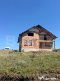 Casa cu etaj la rosu, 200 mp, 1000 mp teren, zona Scheia