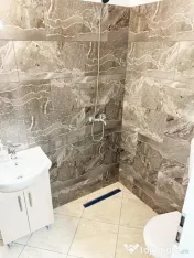 BUZIASULUI - 1CAMERA - RENOVAT - BLOC ANVELOPAT - PRETABIL I 
