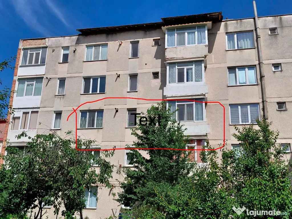 Vand apartament 2 camere decomandate Targu-Neamt, central langa parc