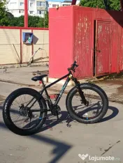 Vând bicicletă fat bike urgent 
