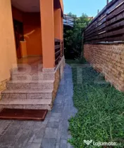 Casă individuală, generos compartimentată, , teren 500mp, 