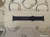 Apple smartwatch.