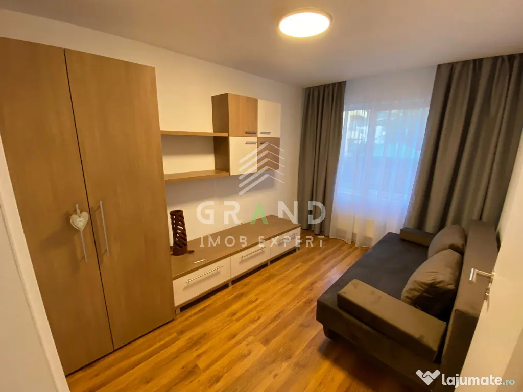 Apartament 3 camere de vanzare , Sesul de Sus, Floresti.