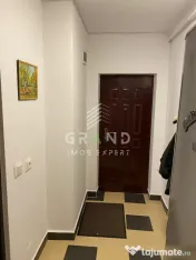 Apartament 3 camere de vanzare , Sesul de Sus, Floresti. 
