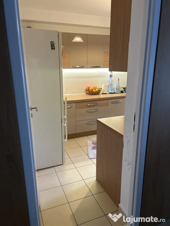 Vanzare mobila bucatarie complet utilata