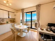 Apartament 2 camere | Vedere panoramica spre mare | Prima l 