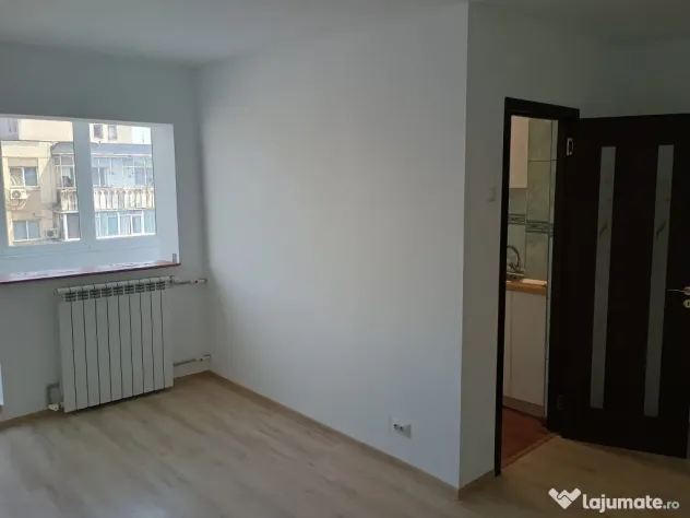 VAND GARSONIERA RENOVATA- 33 MP situata la aprox 3-4 min. de metrou lujerului