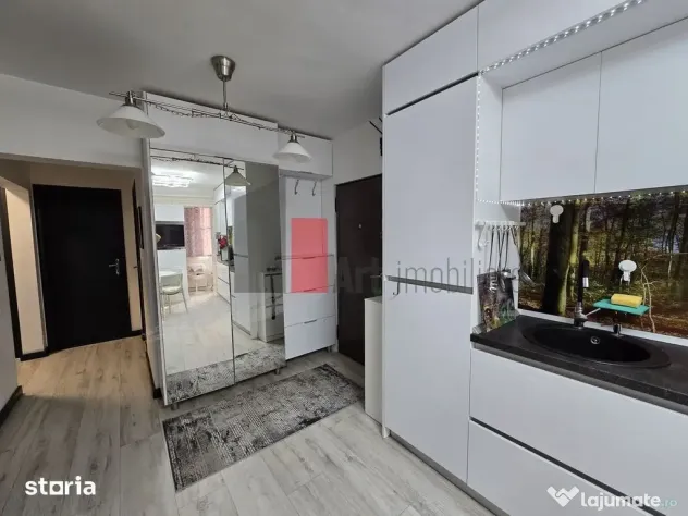 Vindem apartament cu 3 camere, Crângasi