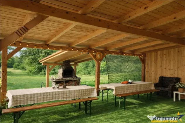 Resedinte montane,mobilate,echipate, jacuzzi,piscina,pretios