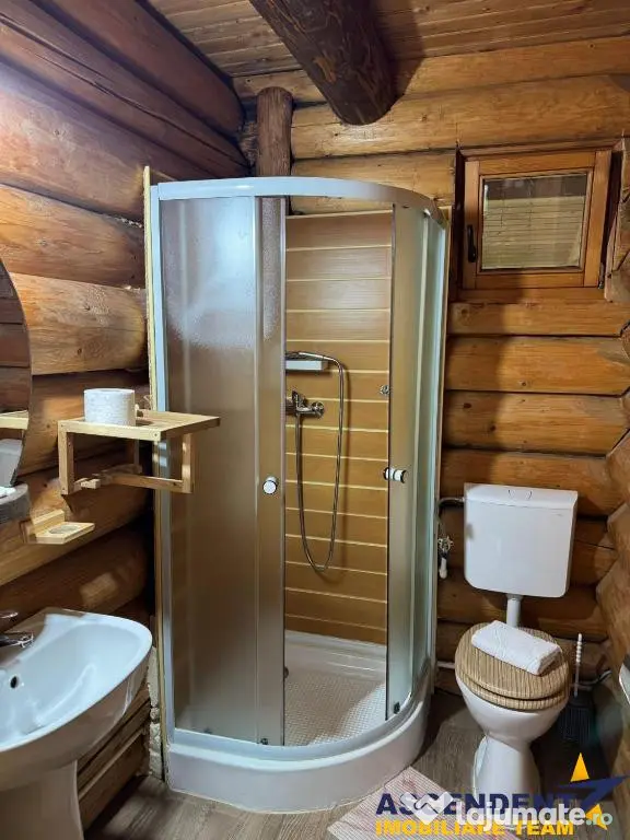 Resedinte montane,mobilate,echipate, jacuzzi,piscina,pretios