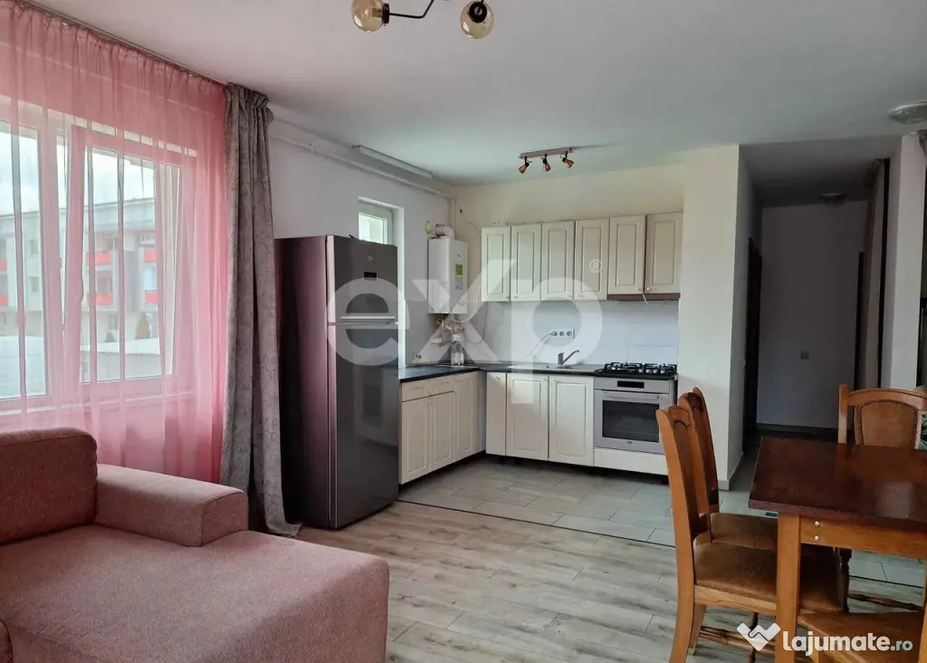 Apartament 3 camere | 2 bai | Garaj | Sesul de Sus