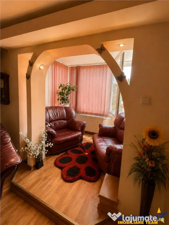 Apartament decomandat Calea Bucuresti. intrare pe Carpatilor
