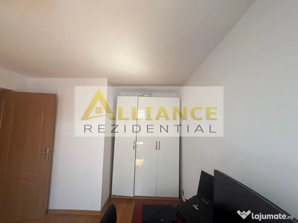 PIATA SUDULUI -APARTAMENT 3 CAMERE