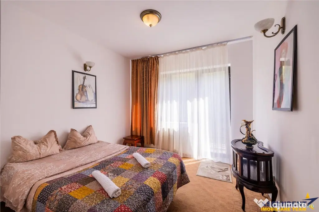 FILM! Complex turistic apreciabil, pe 2.000 mp teren in Chei