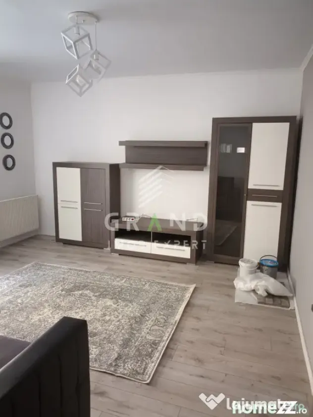 Apartament 2 camere de vanzare , zona Florilor, Floresti.