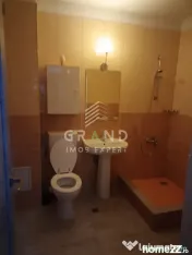 Apartament 2 camere de vanzare , zona Florilor, Floresti.