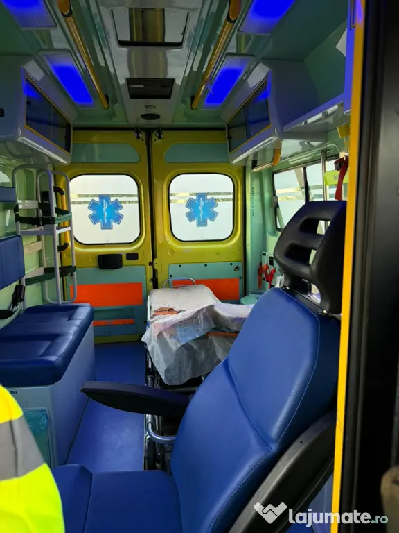 Ambulanța Fiat Ducato 2,3 diesel
