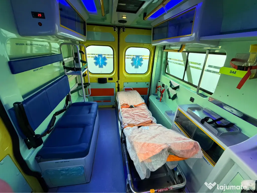 Ambulanța Fiat Ducato 2,3 diesel