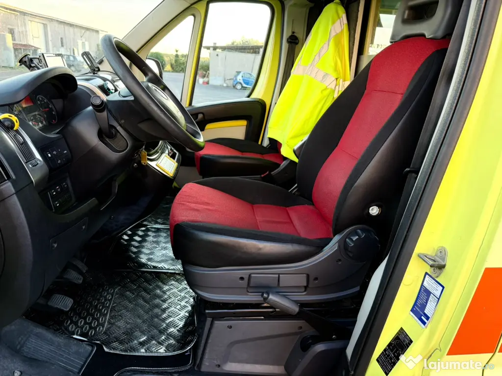 Ambulanța Fiat Ducato 2,3 diesel