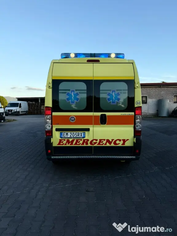 Ambulanța Fiat Ducato 2,3 diesel