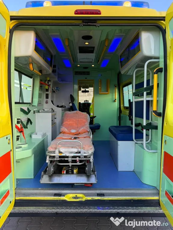 Ambulanța Fiat Ducato 2,3 diesel
