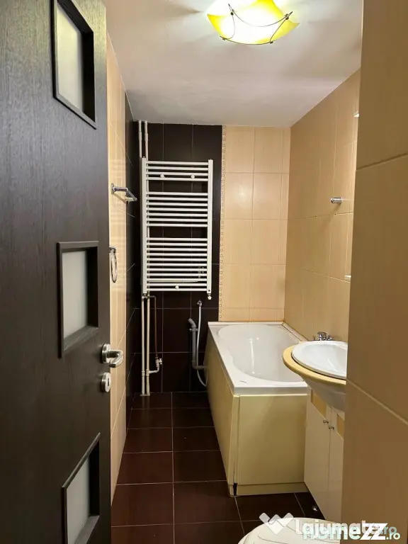 Muncii metrou etaj 3 decomandata