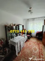 Apartament 3 camere decomandat, zona Calarasilor, etaj 2.