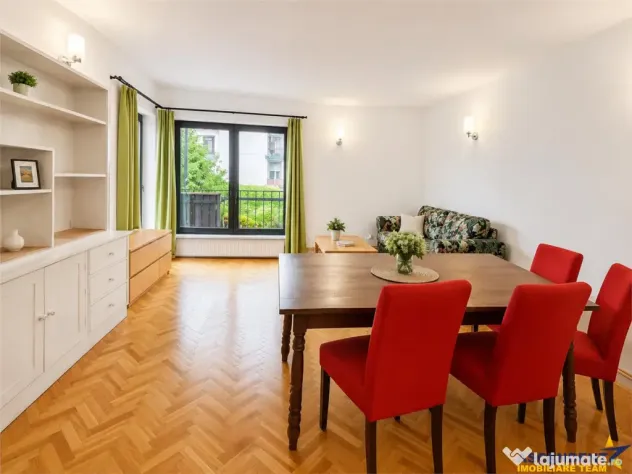 O casa altfel: stil vintage, curte proprie si 2 locuri de pa - Brasov (Brasov)