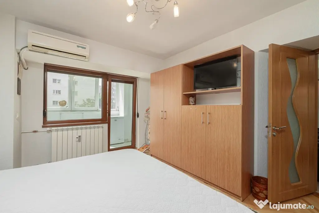 Bulevardul Unirii, apartament cu 4 camere, COMISION 0