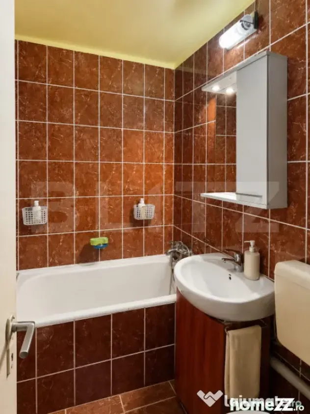Apartament 2 camere decomandat, 36 mp + balcon, bloc anvelop