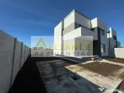 Casa Individuala - 4 camere - 2 bai - 385 mp teren