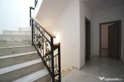 Vilă Business & Rezidențial | 210 MP Utili | Curte | Vitan