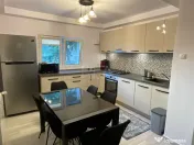 De inchiriat- 3 Camere- Decomandat- Loc de parcare- Dumbrava 
